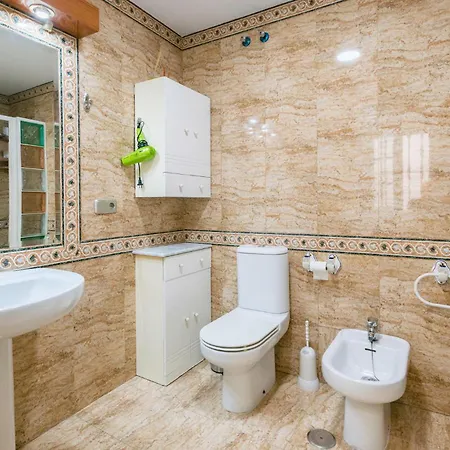 Apartment Cozy In With Kitchen Seville