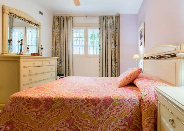 1 Bedroom Stunning In *